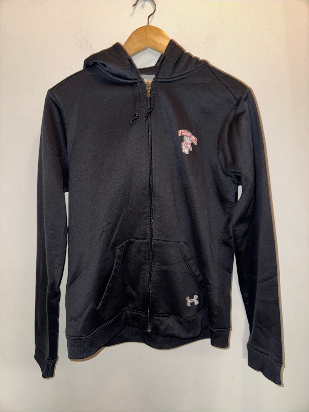 Under Armour Wisconsin Badgers Black Full-Zip Hoodie Bucky Women’s Size Large